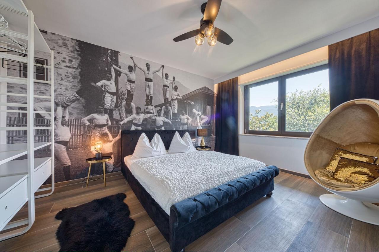 לאנה Goldfinger + Suites מראה חיצוני תמונה