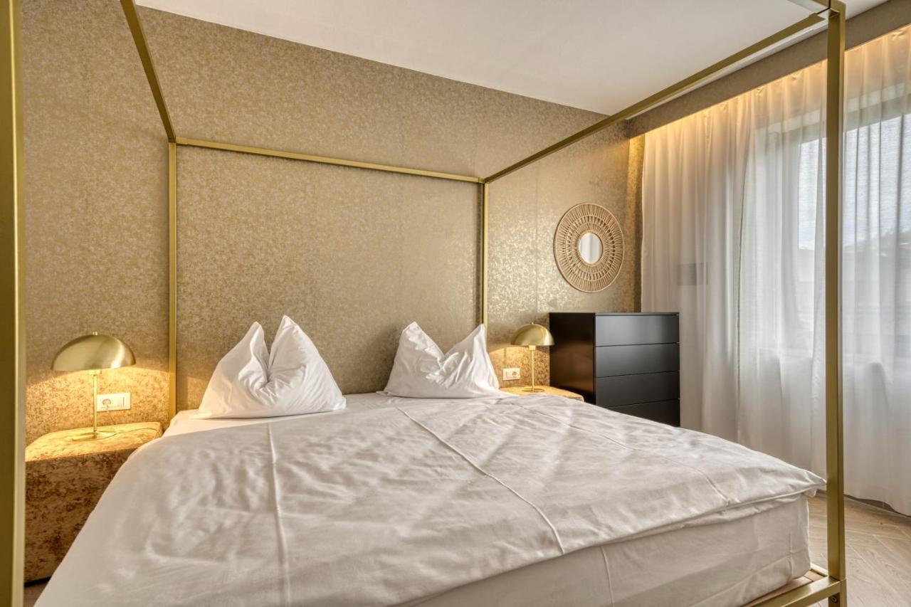 לאנה Goldfinger + Suites מראה חיצוני תמונה