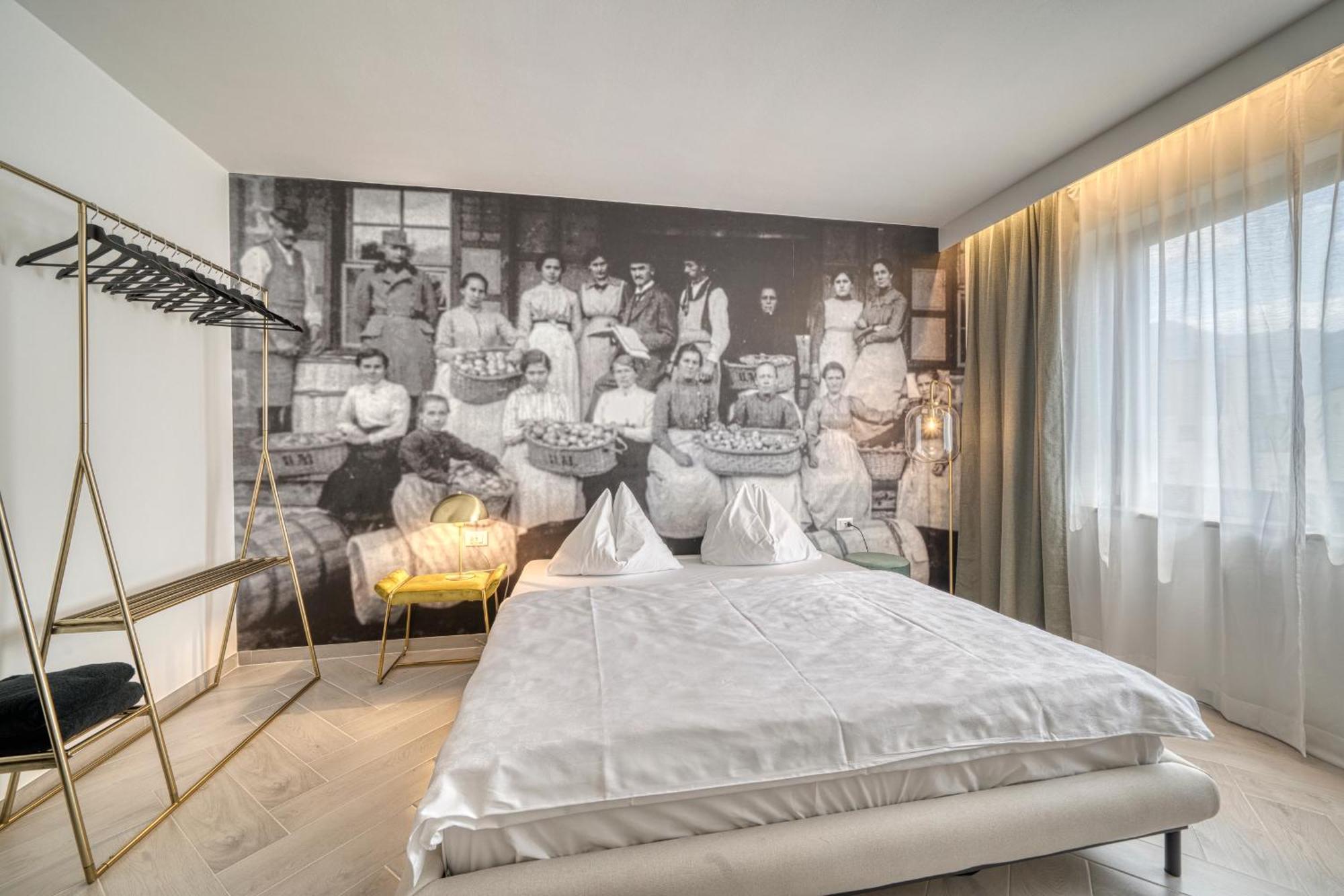 לאנה Goldfinger + Suites מראה חיצוני תמונה
